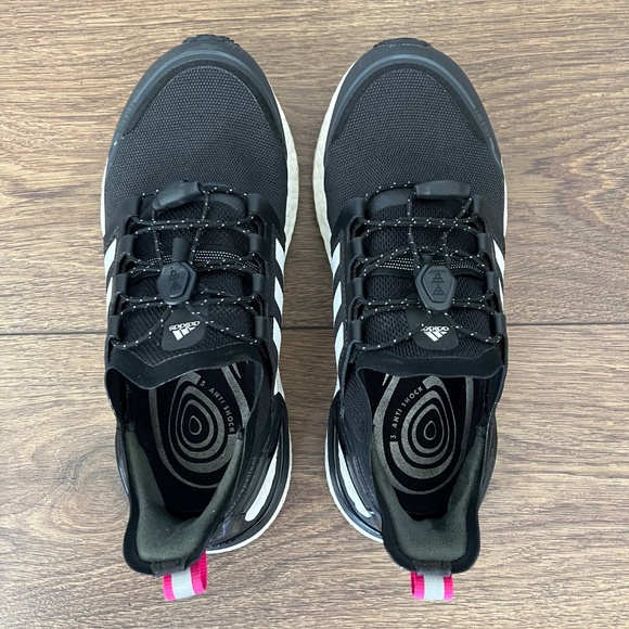 Adidas Women's UltraBoost Winter Cold RDY Core Black - Picture 7 of 9